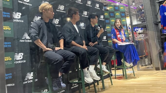 오피셜 샵 선수 사인회